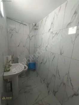 Şehrin Kalbinde | Prestijli Konum | 100 m² Kiralık Dükkan — fotoğraf 16