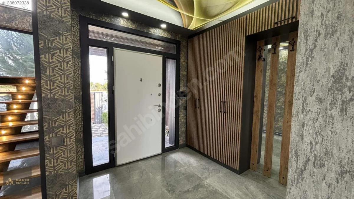 Kiralık 4+1 Müstakil Havuzlu Villa Kış Bahçeli — fotoğraf 1