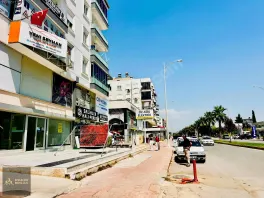 Atatürk Caddesinde Kiralık Geniş Köşe Dükkan — fotoğraf 4
