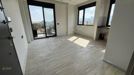 Döşemealtı Yeniköyde 1+1 Kiralık Daire — fotoğraf 5